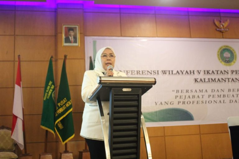 MARIA ASTUTI S.H Ketua Pengwil IPPAT Kaltim Periode 2024-2027